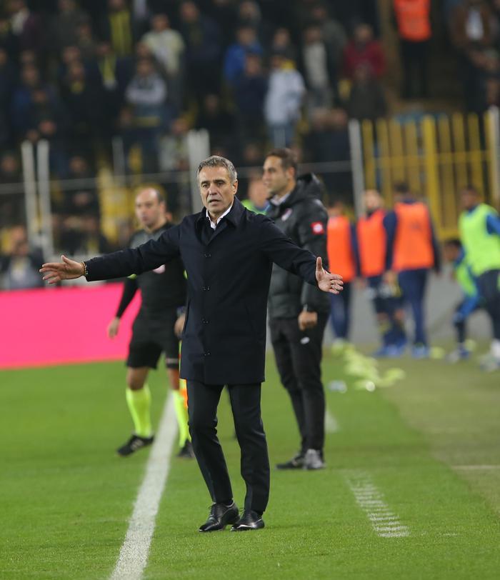 Ersun Yanal isyan etti; İdman bile yapmamışlar
