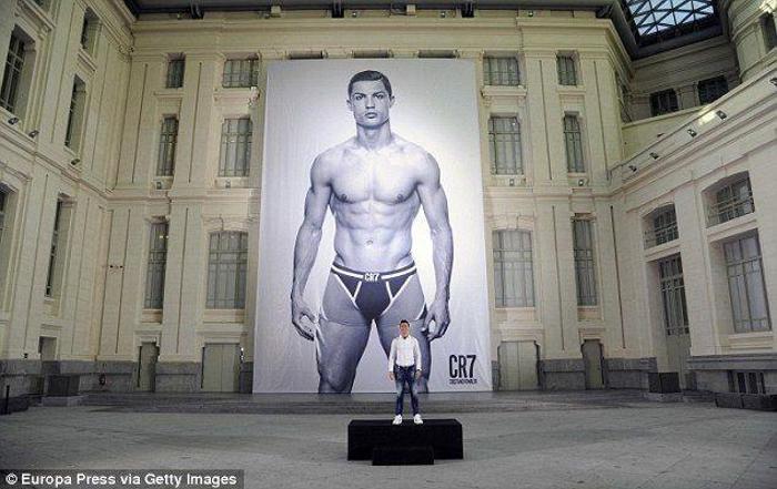 Ronaldo tekstil işini sevdi