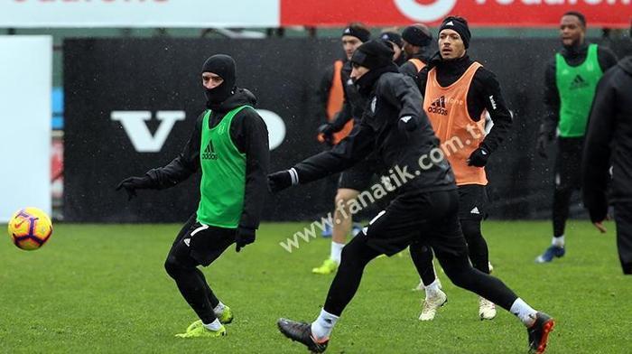 Beşiktaşta flaş Ryan Babel gelişmesi