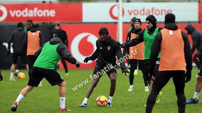 Beşiktaşta flaş Ryan Babel gelişmesi