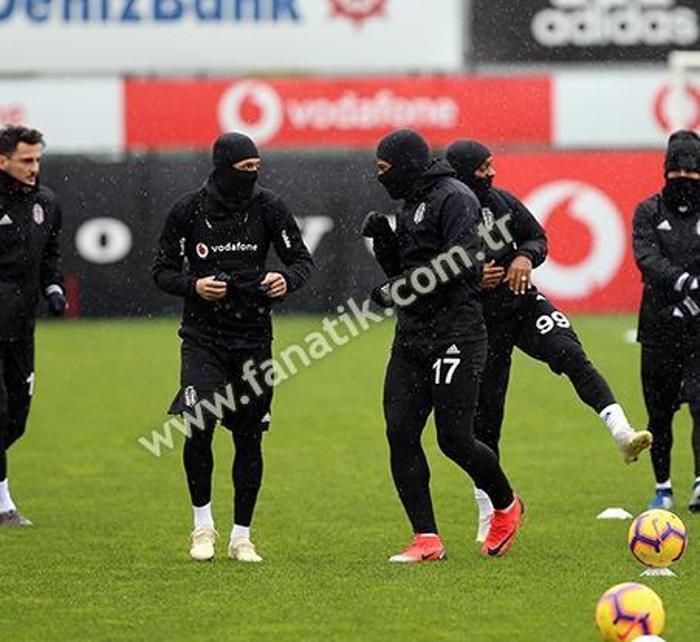 Beşiktaşta flaş Ryan Babel gelişmesi