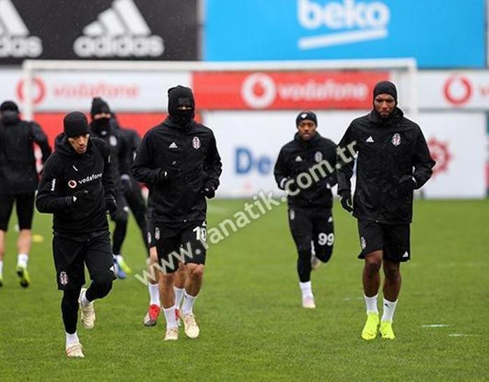 Beşiktaşta flaş Ryan Babel gelişmesi