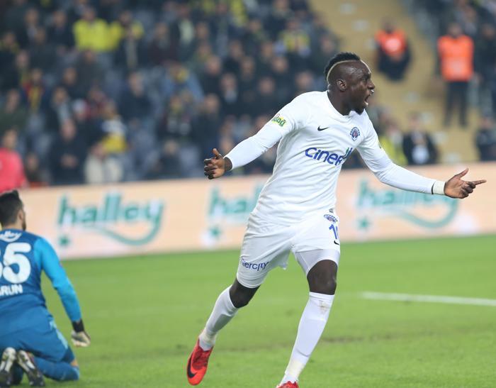 Fenerbahçeden Mbaye Diagneye flaş teklif