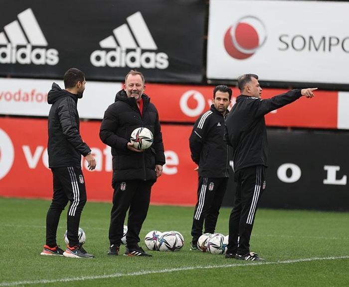 Ali Ece yazdı İşte Beşiktaşın çıkış formülü