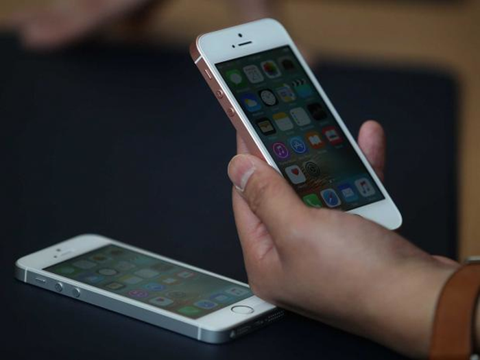 iPhone fiyatları düşüyor, Appledan 3 bomba birden geliyor