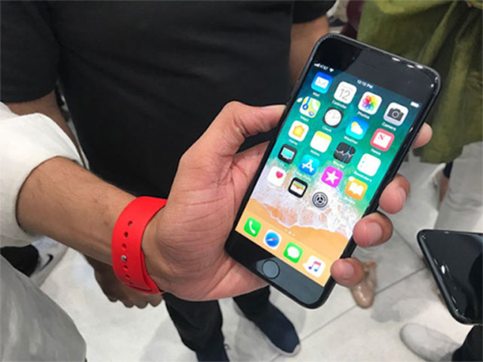 iPhone fiyatları düşüyor, Appledan 3 bomba birden geliyor