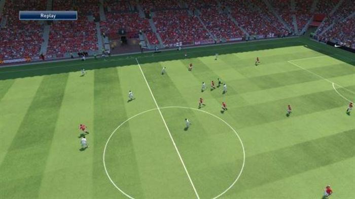 PES 2015 satışa çıktı