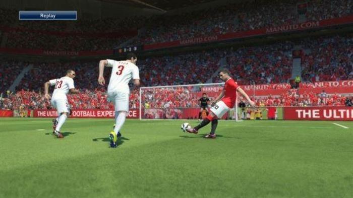 PES 2015 satışa çıktı