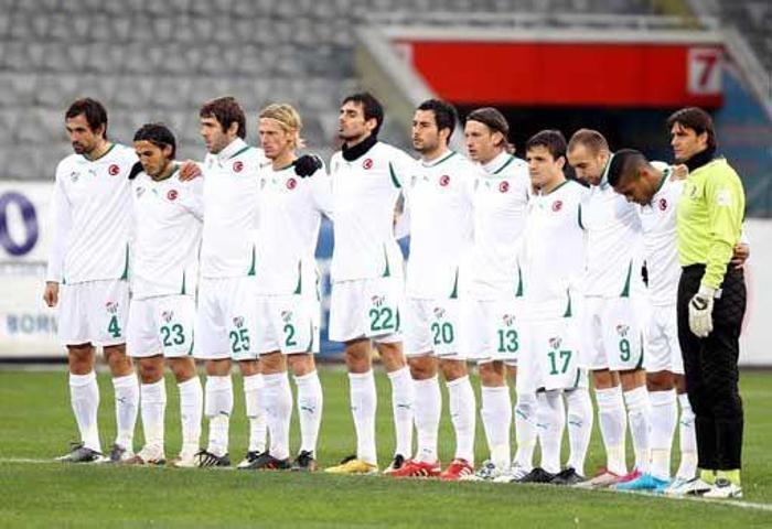 EN İYİ DIŞ SAHA PERFORMANSI