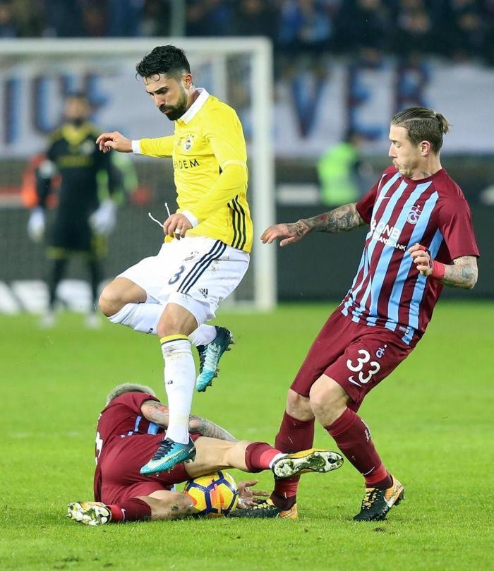 Gecenin sorusu (Ergun Ata)