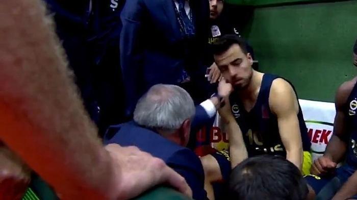 Obradovicten Melihe şok tokat