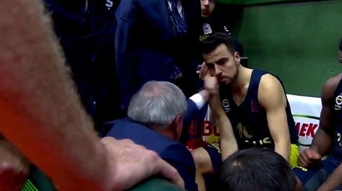 Obradovicten Melihe şok tokat