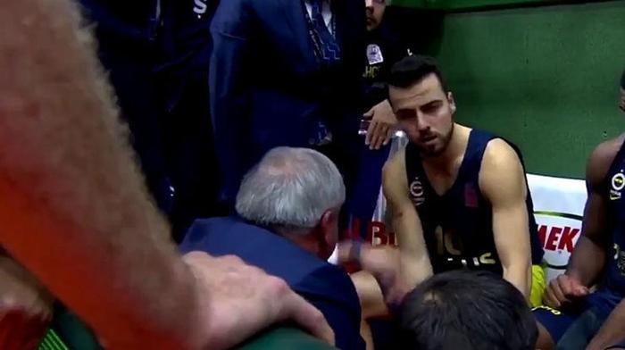 Obradovicten Melihe şok tokat