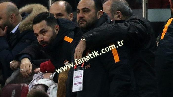 Abdurrahim Albayrak heyecandan yerinde duramadı