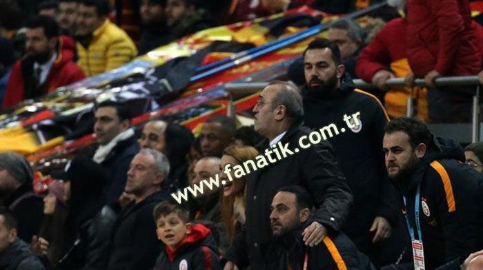 Abdurrahim Albayrak heyecandan yerinde duramadı