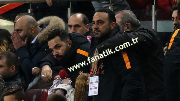 Abdurrahim Albayrak heyecandan yerinde duramadı