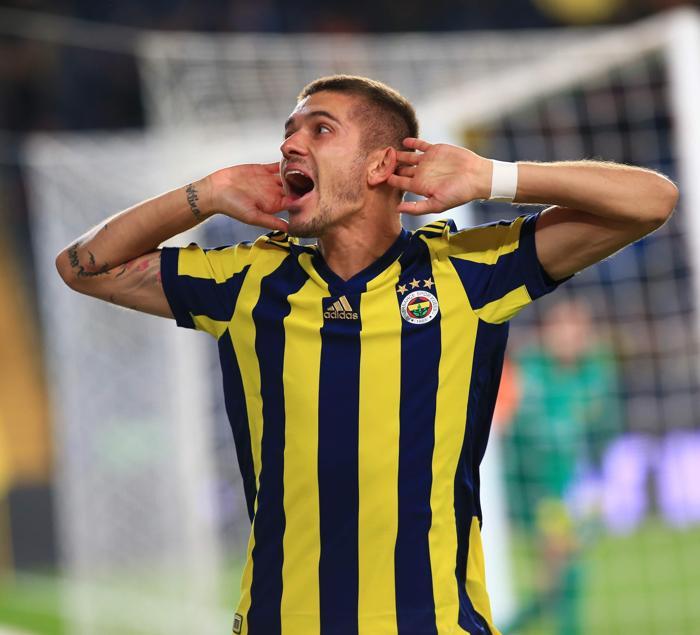 Fenerbahçede Roman Neustadter ve Martin Skrtel tepki topluyor