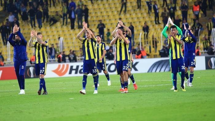 Fenerbahçede Roman Neustadter ve Martin Skrtel tepki topluyor