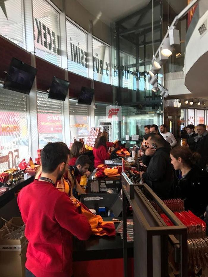 Galatasarayda Yellow Friday çılgınlığı