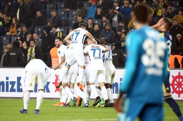 Fanatik yazarlarının Fenerbahçe BB Erzurumspor maçı yorumları