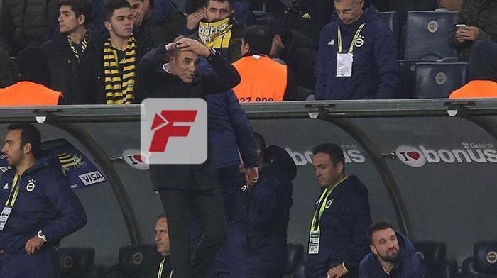 Fenerbahçede Ersun Yanal yıkıldı