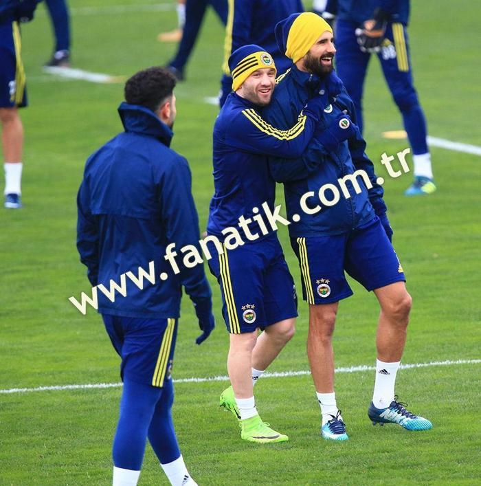 Fenerbahçe idmanında 6 önemli eksik