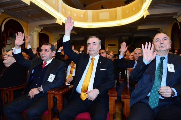 Hıncal Uluç: Aptalca