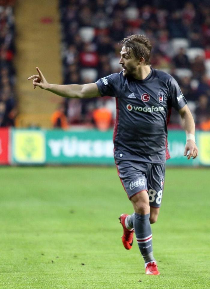 Fanatik yazarlarının Antalyaspor - Beşiktaş maçı yorumları