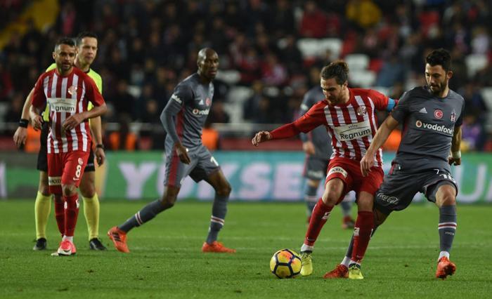 Maçın olayı (Yemen Ekşioğlu)