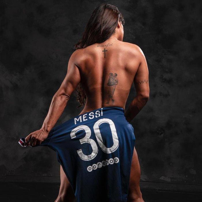 Suzy Cortezden Messi için çıplak poz sözü