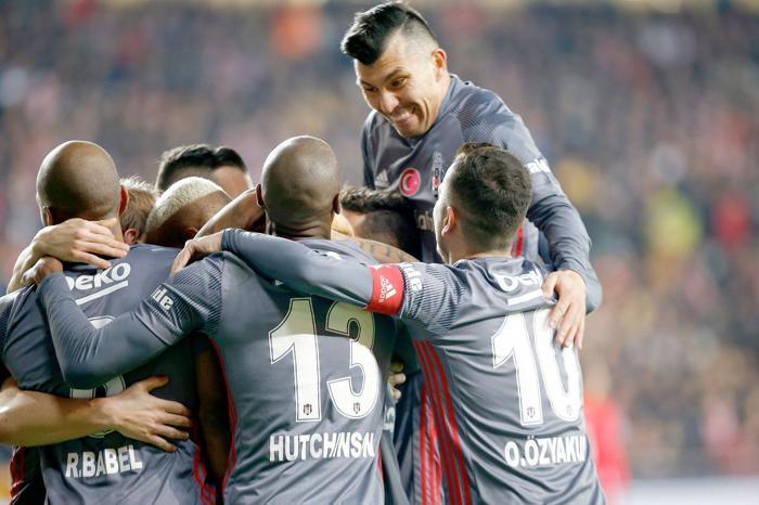 Fanatik yazarlarının Antalyaspor - Beşiktaş maçı yorumları