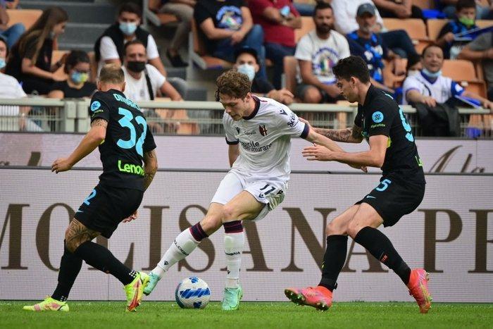 Son dakika: Galatasaraydan sağ kanada 3. aday Skov Olsen...