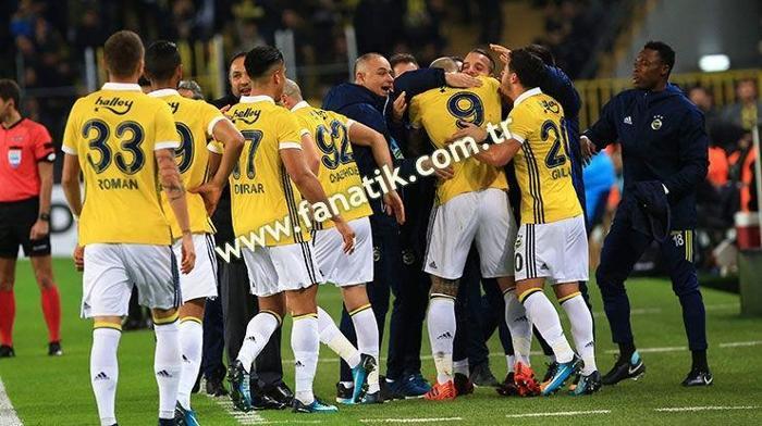 Fenerbahçe-Göztepe maçından kareler..