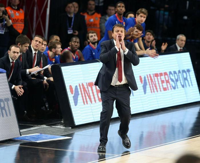 EuroLeaguede derbi heyecanı yaşandı