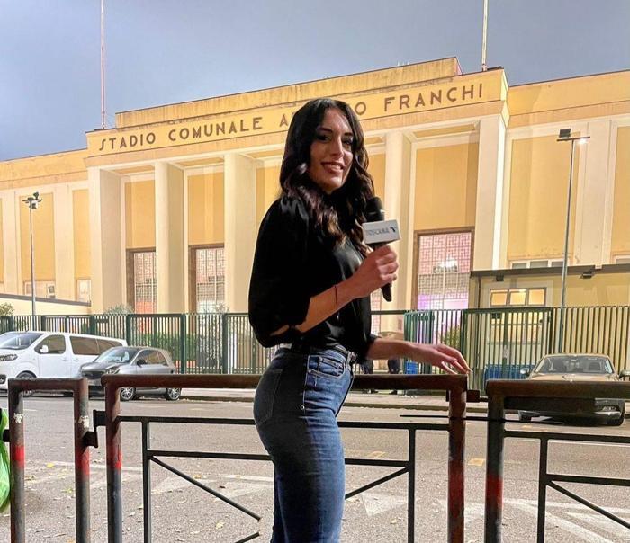Kadın spor muhabiri Greta Beccaglia tacize uğradı