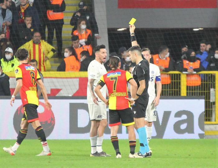 Fanatik yazarları değerlendirdi Fenerbahçe teknik direktörü Vitor Pereiraya sert eleştiriler