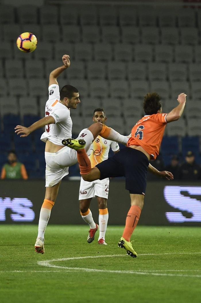 Fanatik yazarlarının Başakşehir - Galatasaray maçı yorumları