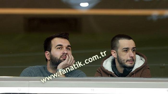 Arda Turan heyecandan yerinde duramadı
