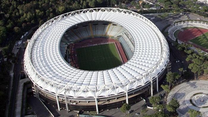 15) Roma