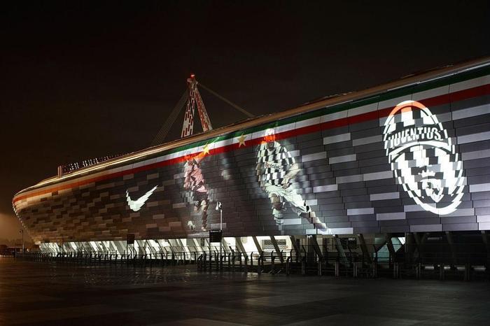 11) Juventus