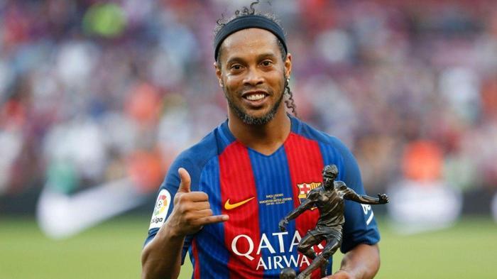 Ronaldinho futbolu bıraktı