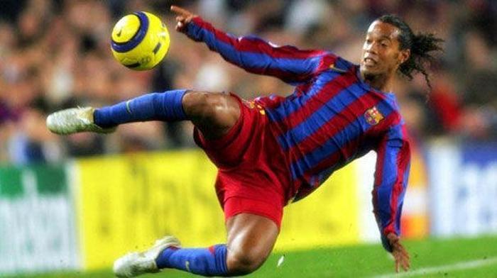 Ronaldinho futbolu bıraktı