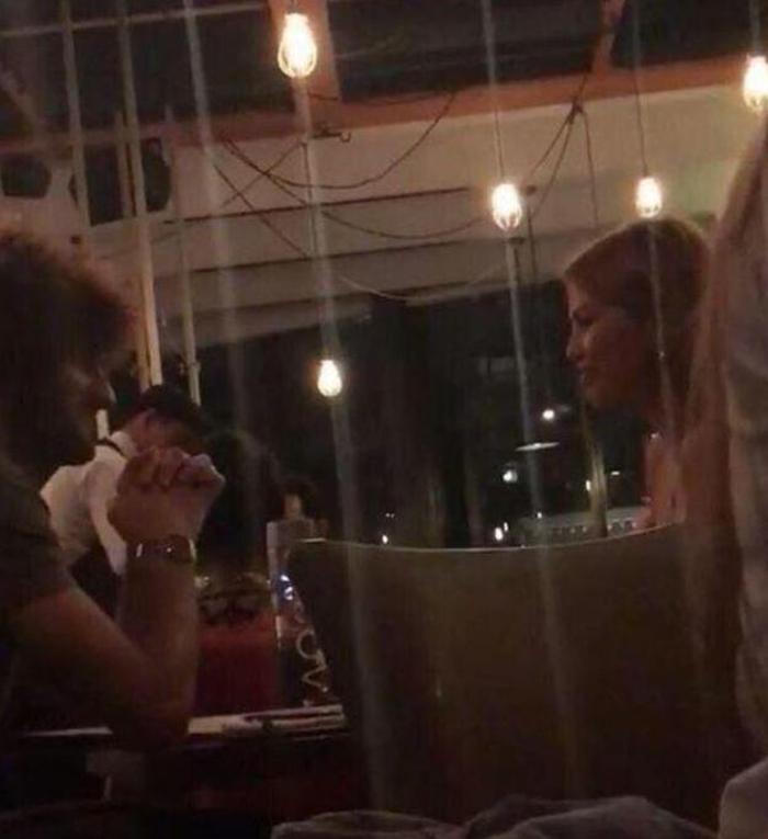 Marouane Fellaini Rus Playboy Victoria Bonya ile görüntülendi