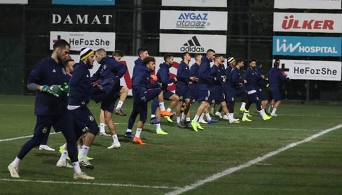 Fenerbahçe, Ersun Yanalla ilk antrenmanına çıktı
