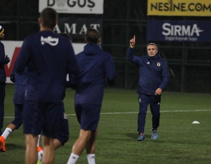 Fenerbahçe, Ersun Yanalla ilk antrenmanına çıktı