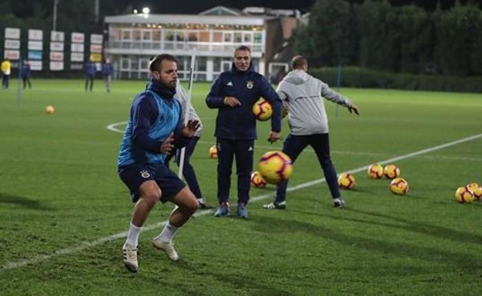 Fenerbahçe, Ersun Yanalla ilk antrenmanına çıktı