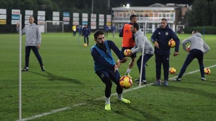 Fenerbahçe, Ersun Yanalla ilk antrenmanına çıktı