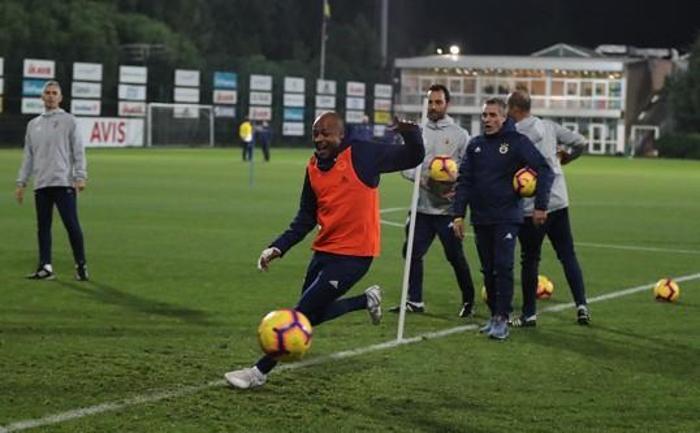 Fenerbahçe, Ersun Yanalla ilk antrenmanına çıktı