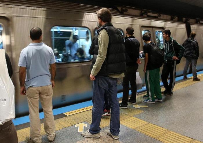 4- METROYA BİNİŞ