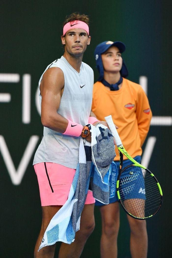 Rafael Nadal kolsuz tişörtü hatırladı